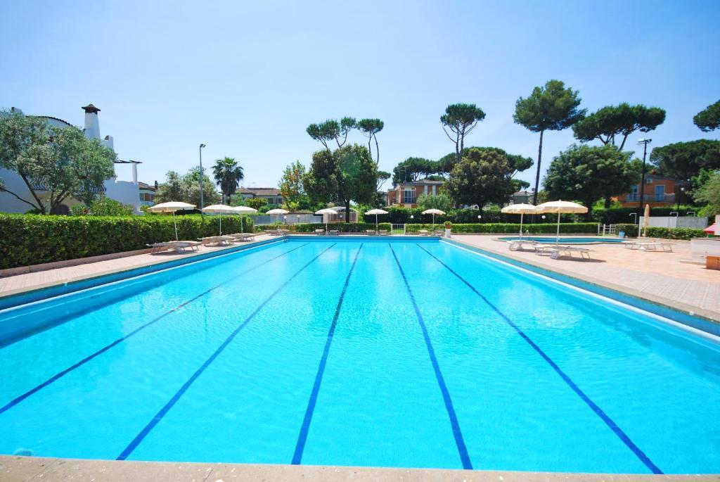Hotel River Palace Terracina Esterno foto