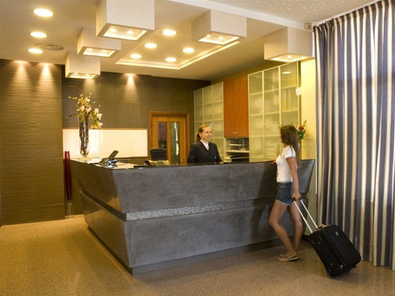 Hotel River Palace Terracina Esterno foto